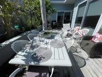 Downtown Mount Cottage - Bed and Breakfast