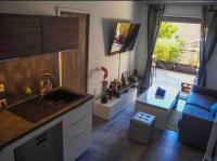 Appartement au cœur du lavandou - plage à 200m - B&B
