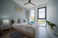 Two-Bedroom Apartment with City View