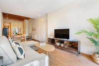 Lodging Apartments Entenca - B&B Barcelona