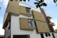 Crescent HomeStay - B&B