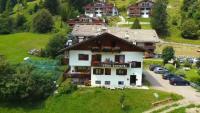 Cèsa Cherpei - Dog Friendly - B&B Campitello di Fassa
