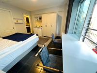 Studio in a digital nomad house 106 - B&B
