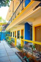 Studio Lit King-Size