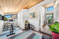 Best Bayfront View Villa with Heated Pool - B&B North Bay Village
