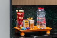 Stylish Poolside Apartment in Dubai Creek Harbour - By DuStay - B&B Dubai