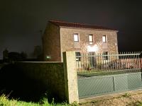 Casa Rural con barbacoa y juegos - B&B Negreira