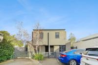 Blue Chip Williamstown Beach Bay Townhouse - B&B