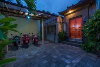 Taman pangeran villa in Seminyak, 2BR large pool, Prime Location ! - B&B
