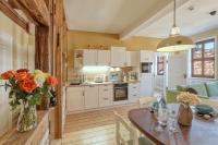 One-Bedroom Apartment with air-conditioning (no dogs allowed)