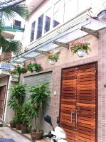 Studio Apartment filled with nature light near the Hanoi Opera House Căn hộ đầy đủ tiện nghi có thang máy gần Nhà Hát Lớn - Chambres d'hôtes Hanoï