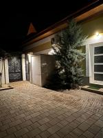 Infinity Apartman - B&B Strigonio