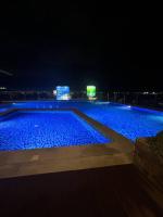 A cozy home feel with a city view - The Capitol at Sitari - B&B Bacólod