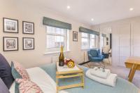 Coach House Loft - Bed and Breakfast