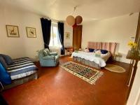 Deluxe Room (2 Adults + 1 Child)