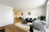 River Breeze 3-Bed BALCONY Apartment - B&B