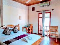 Ireenkevin guesthouse - Bed and Breakfast Luang Prabang