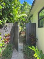 Biscayne Park Guest House - B&B North Miami