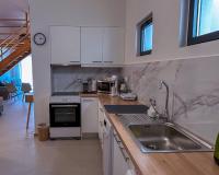 Studio met Queensize Bed - Geschikt voor Mensen met een Lichamelijke Beperking