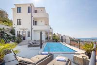 Luxury Apartment With Breathtaking View & Private Pool - Ferienwohnung Podstrana