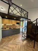 Kvartyra Mansarda - B&B Leópolis