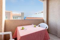 2A Apartamento Abrigos, Wifi y balcón - B&B Los Abrigos