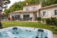 La Villa Moursoise 4 Etoiles - Ferienwohnung