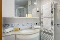 One-Bedroom Apartment (2 Adults + 2 Children)