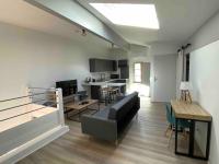 3 pièces silencieux plein centre parking clim patio - B&B Foix