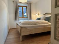 Appartement met 1 slaapkamer, balkon en uitzicht op de bergen.