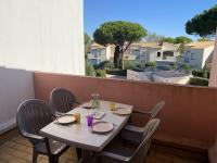 T2 avec piscine proche plage - B&B Le Cap d'Agde