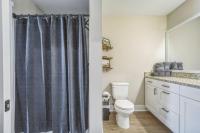 Pet-Friendly Condo in Traverse City - B&B Williamsburg