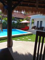 The Beach is My Happy Place Vill4 Tam4n Sari - B&B