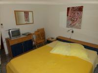 Doppel-/Zweibettzimmer mit Dusche