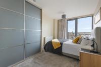 Stratford Skyview Apartment - B&B London