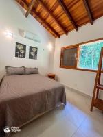 Linda casa em cond. c/ piscina e perto da praia - Chambres d’hôtes Ilhabela