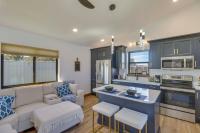 Mtn-View Tiny Home with Grill Near Skiing! - Chambres d’hôtes Kalispell