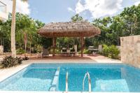 Departamento 5, Tulum Country Home, con Muelle de Pesca, Club de Playa, Alberca, Cenote y Campo de Golf, Contrata Day Pass Bahia Principe - Chambres d'hôtes Tulum