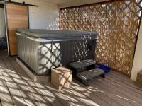 Chalet Alaric & Jacuzzi Ilot 1 rang1! VUE MER! 4rooms! CLIM 10p 24H24 - B&B Gruissan