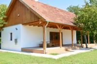 Kövidinka Vendégház - B&B