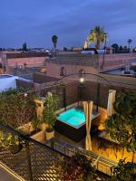 Riad ART DE VIVRE avec Jacuzzi - Chambres d’hôtes