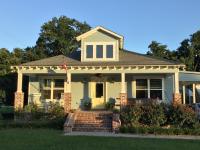 3 Bed, 2 and a half bath Gorgeous Coastal Home 1 block from beach! - Chambres d’hôtes Long Beach