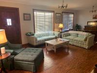 Short walk from Festival Acadien UL & Girard Park - B&B