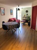 T2 bord de mer Plage de L'Ayguade - Bed and Breakfast Hyères