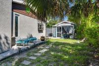 7 Mi to Dtwn Studio with Screened Porch in Tampa - Chambres d’hôtes Tampa