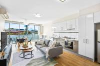 Perfect Location Cozy Townhouse McKinnon Station - Bed and Breakfast