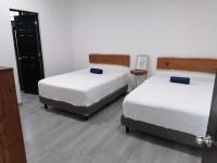 Familienzimmer mit Doppelbett
