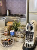 2BR CBD sunlit residence - Bourke Street shops - B&B Melbourne