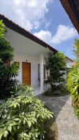 D'carik Surf & Stay - B&B Canggu