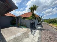 D'carik Surf & Stay - B&B Canggu